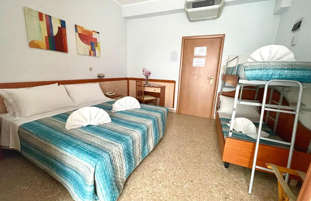 Hotel Crystal - SPIAGGIA INCLUSA con pacchetti personalizzati-1